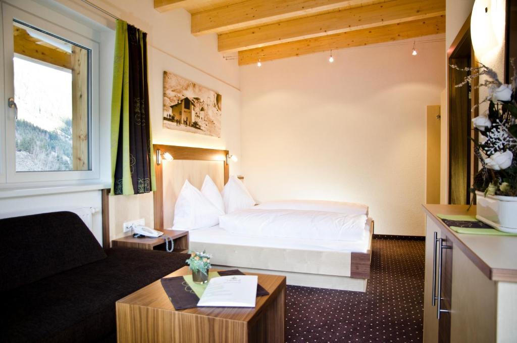 Hotel Tannenhof Ischgl Oda fotoğraf